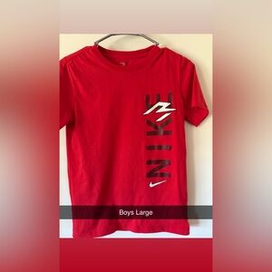 Nike Graphic Boys Tees